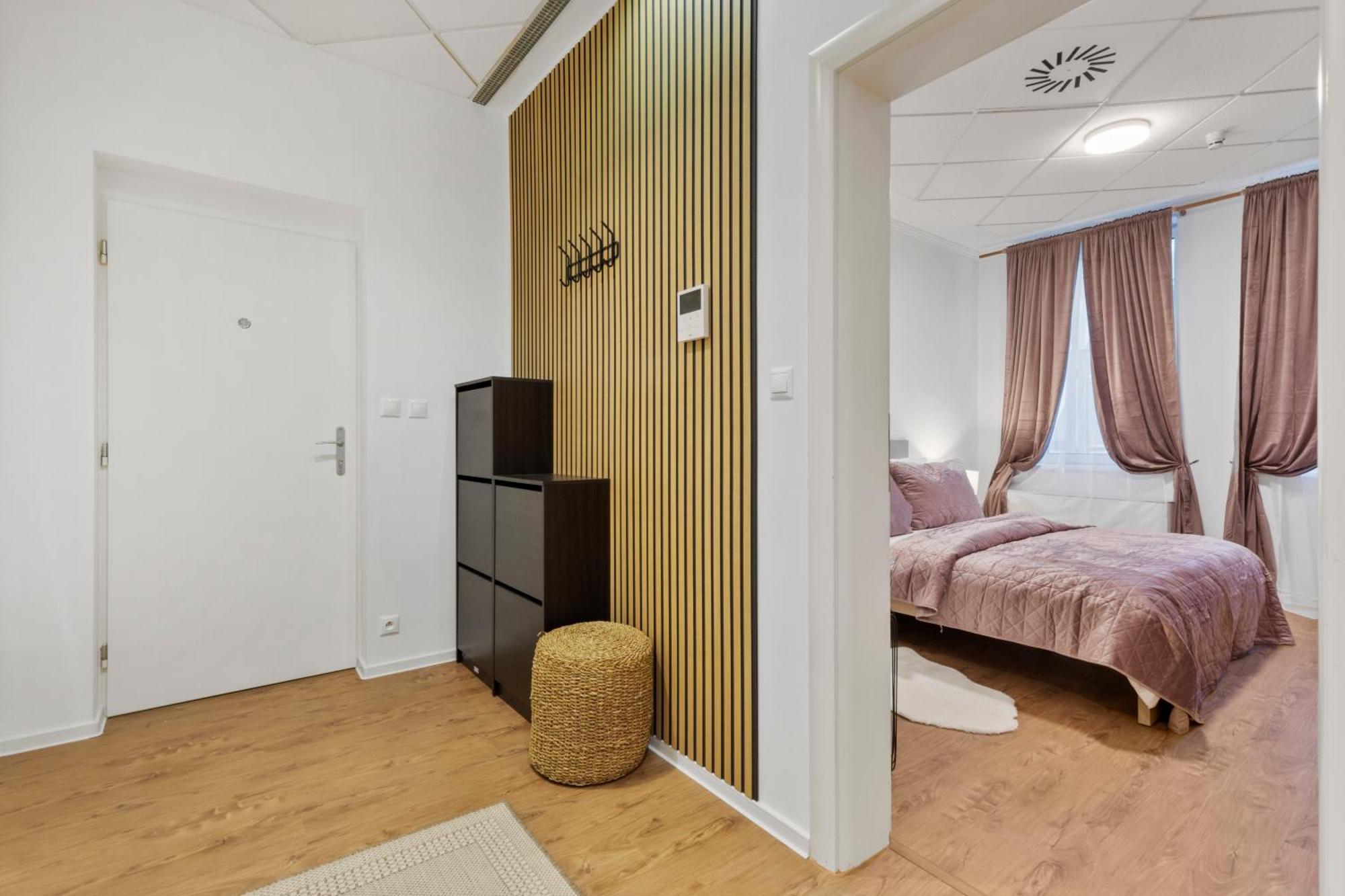 Apartament Luxe Living At Old Town Center Bratysława Zewnętrze zdjęcie