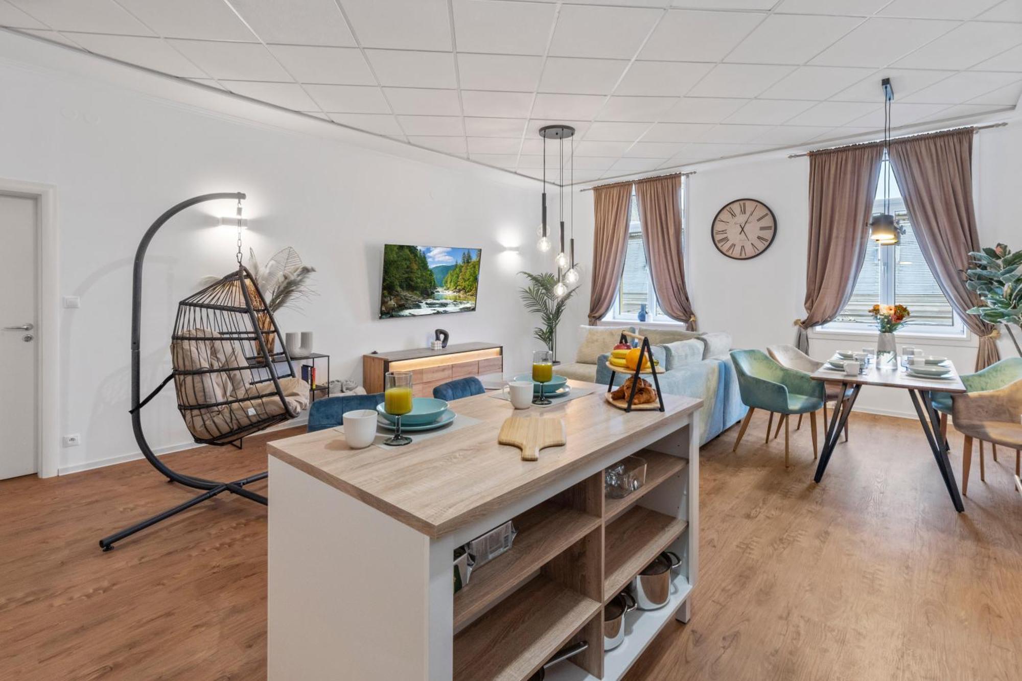 Apartament Luxe Living At Old Town Center Bratysława Zewnętrze zdjęcie