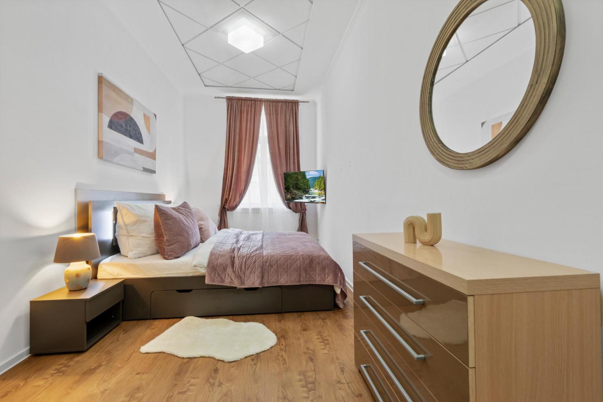 Apartament Luxe Living At Old Town Center Bratysława Zewnętrze zdjęcie