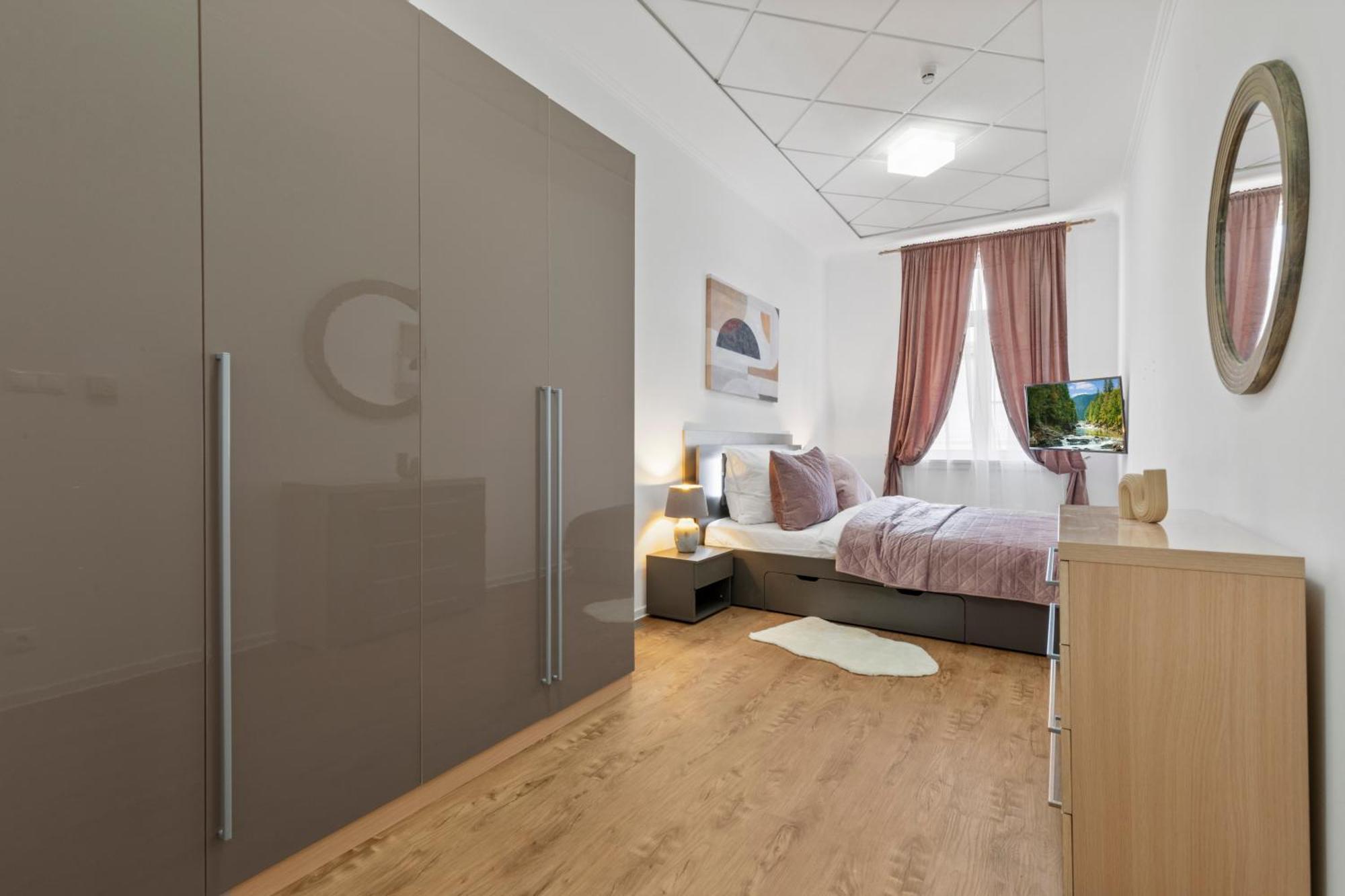 Apartament Luxe Living At Old Town Center Bratysława Zewnętrze zdjęcie